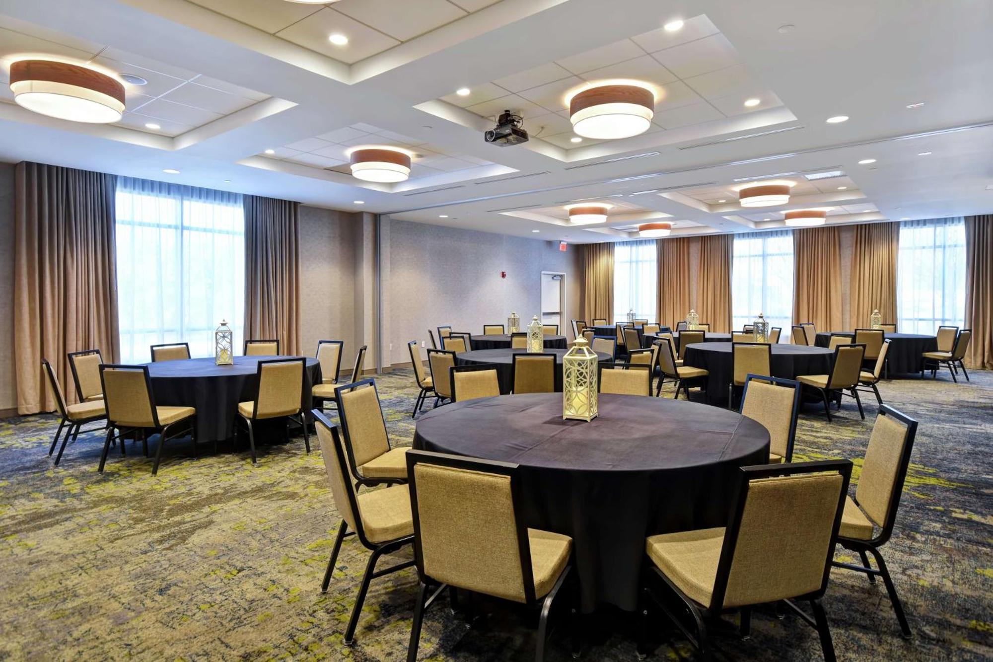 Hilton Garden Inn Джексон Экстерьер фото